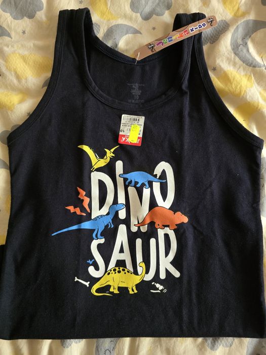 Лот сннови дрехи за 8 годишен малчуган