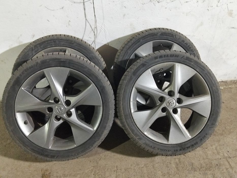 Продам колесы на Камри 50,55