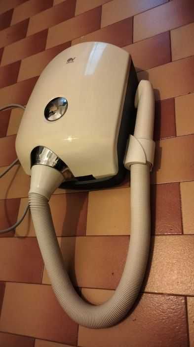 Uscător păr vortice jet 1000