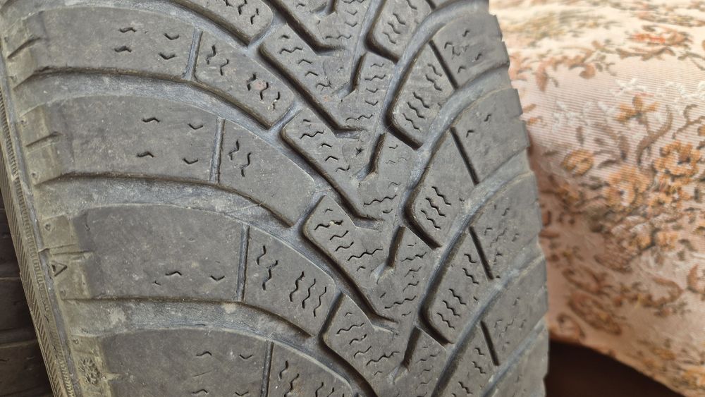 Anvelope iarna 185/65 R15