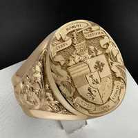 Златен официален мъжки пръстен . Изработен от медицинско злато