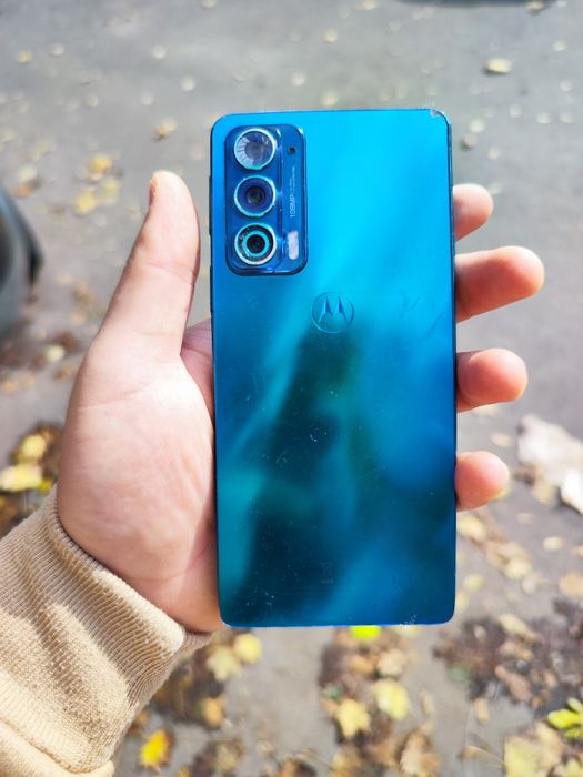 Vând Xiaomi Mi 10T(350), Samsung Galaxy S10E(300) și Moto Edge 20(220)