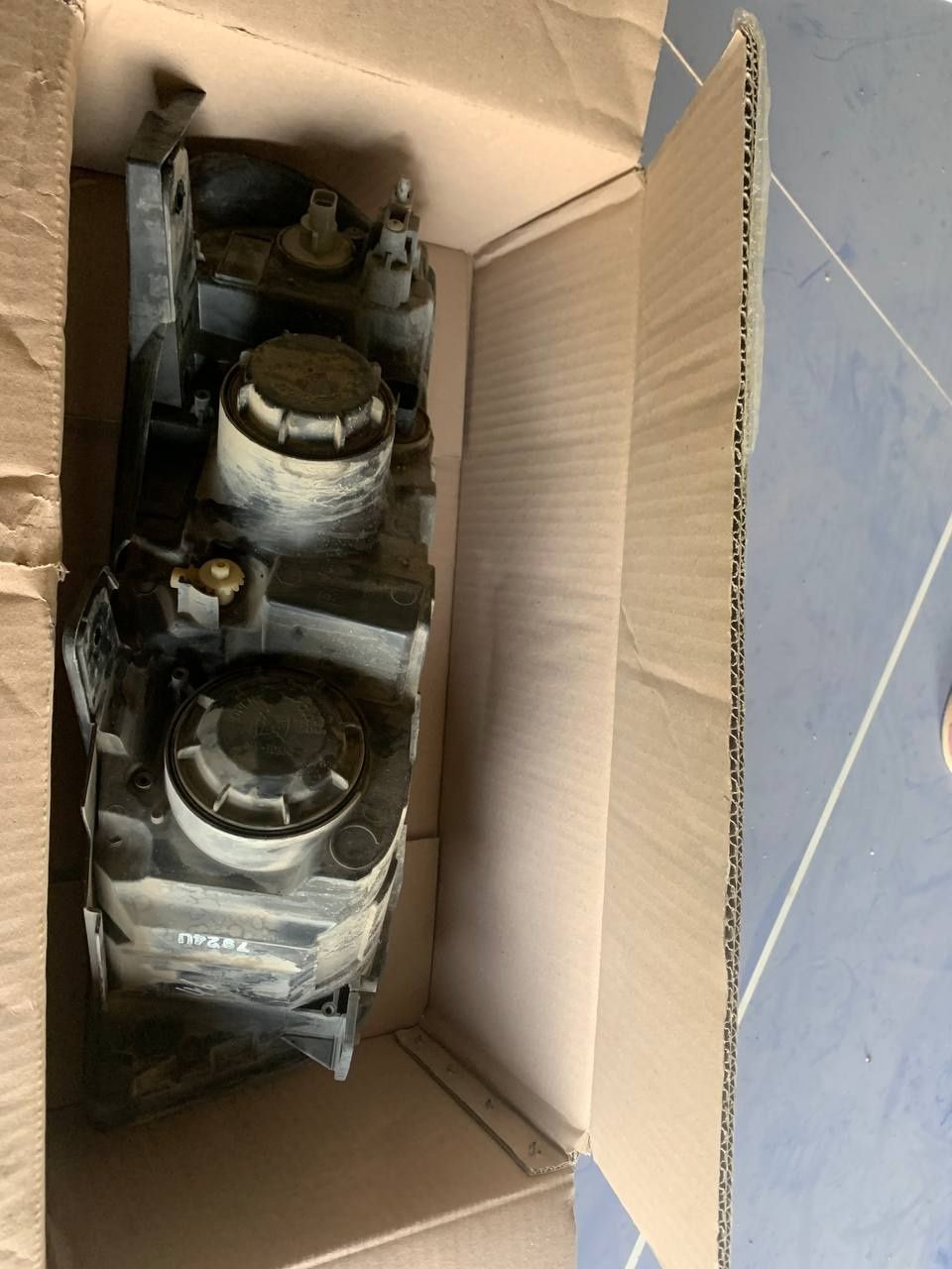 Kaptiva 4 faralari b/u lekin moshina kam yurgan narxi 130$
