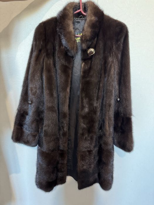 Срочнаа продаммм шубу норка!