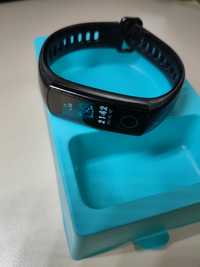 Фитнес браслет Honor Band 4