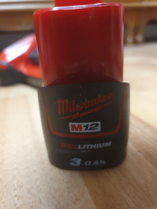 Baterie milwaukee 3.0 AH