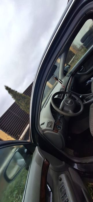 Vând sau schimb cu animale Audi a4 2002 .