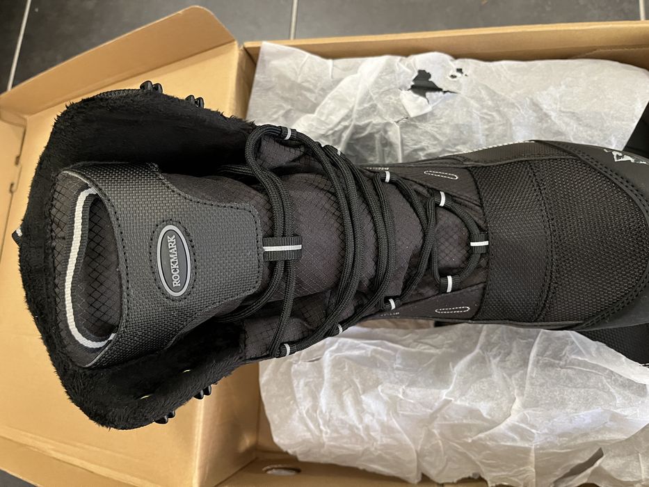 ROCKMARK 43 water resistant