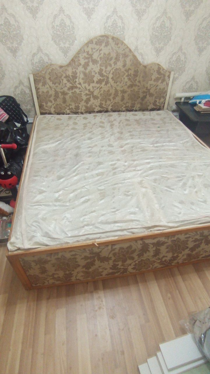 Срочно продам кровать