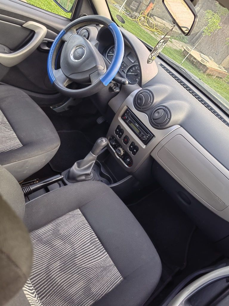 Sandero 1.2 benzina Rar și carte facuta