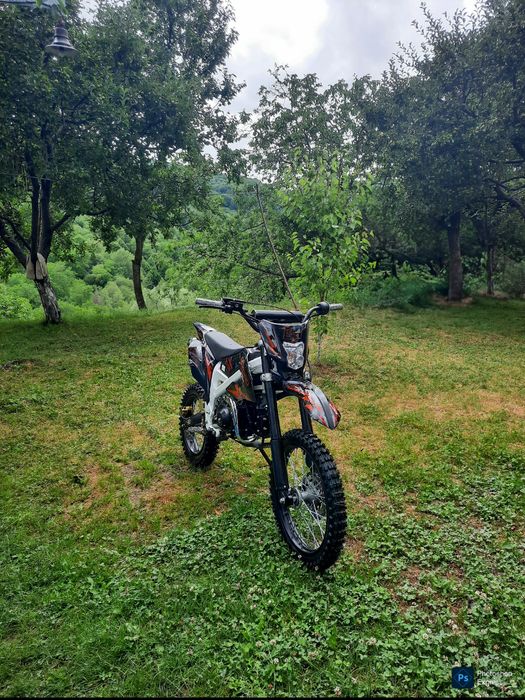 Vând cross KXD 125cc