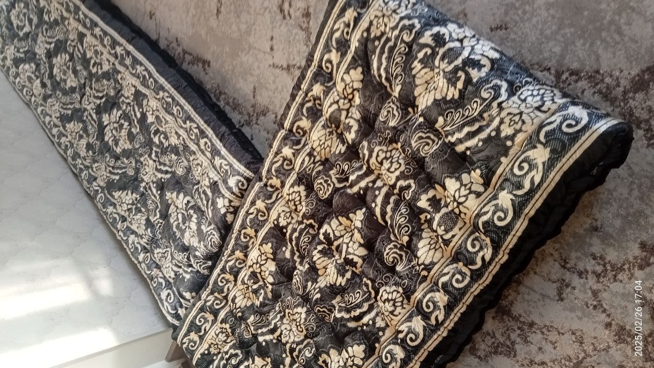 Koʻrpa koʻrpacha matras yostiq