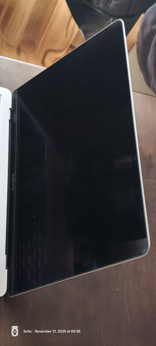 MacBook Air 13" M1 (2020) - Space Grey, 8GB RAM, 256GB SSD