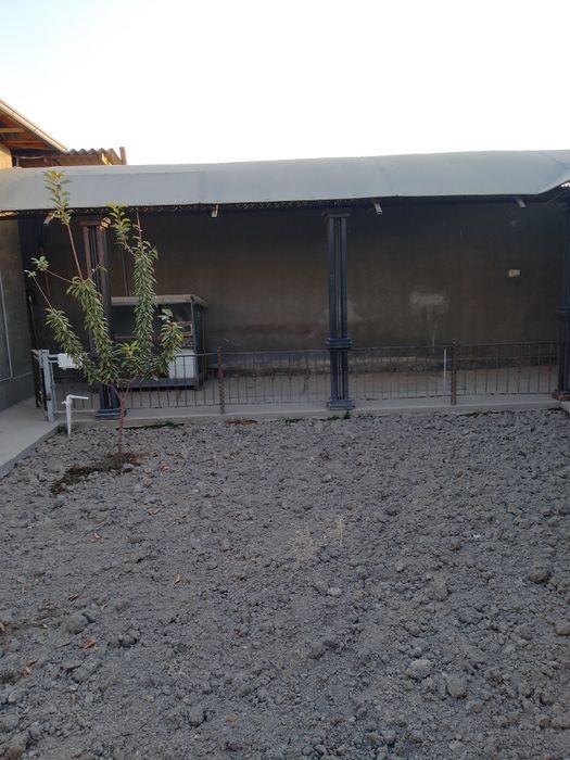 Тошкент вилояти Уртачирчиқ тумани Авангард Бойкургон махалласида ўй со