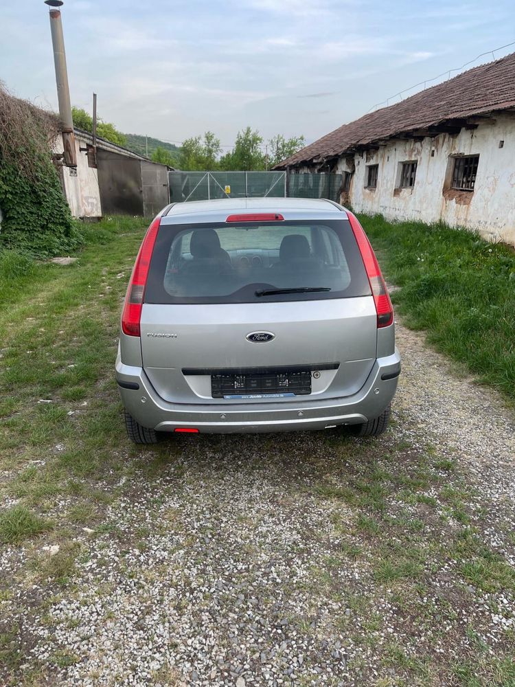 Ford Fusion, 1.4 benzină, automat