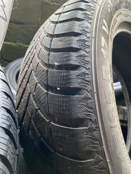 Set god yer. 215/65/17   Dot 2022  6,6 profil