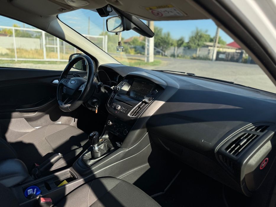 Vând Ford Focus 2015