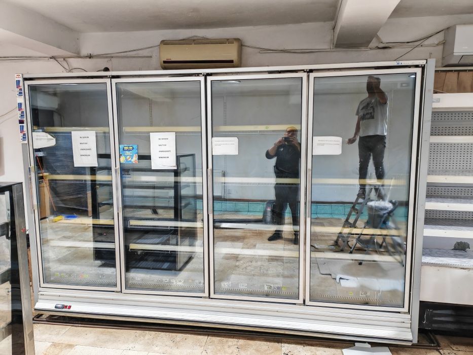 Vitrine magazin alimentar