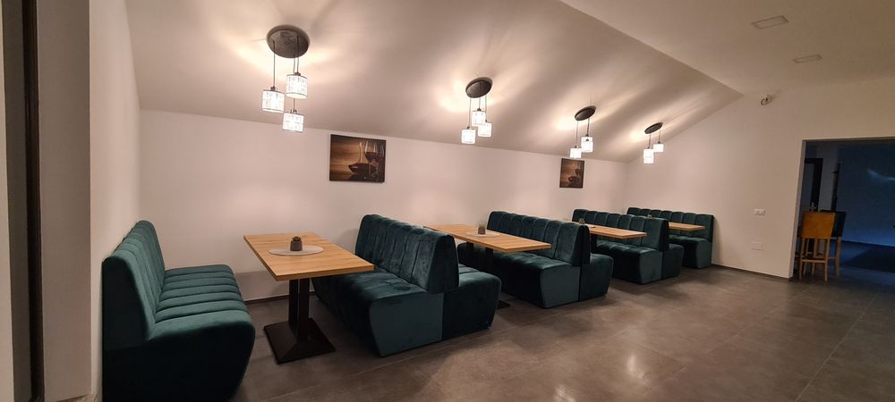 Canapele banchete matlasate restaurant bar cafenea bistro pub club