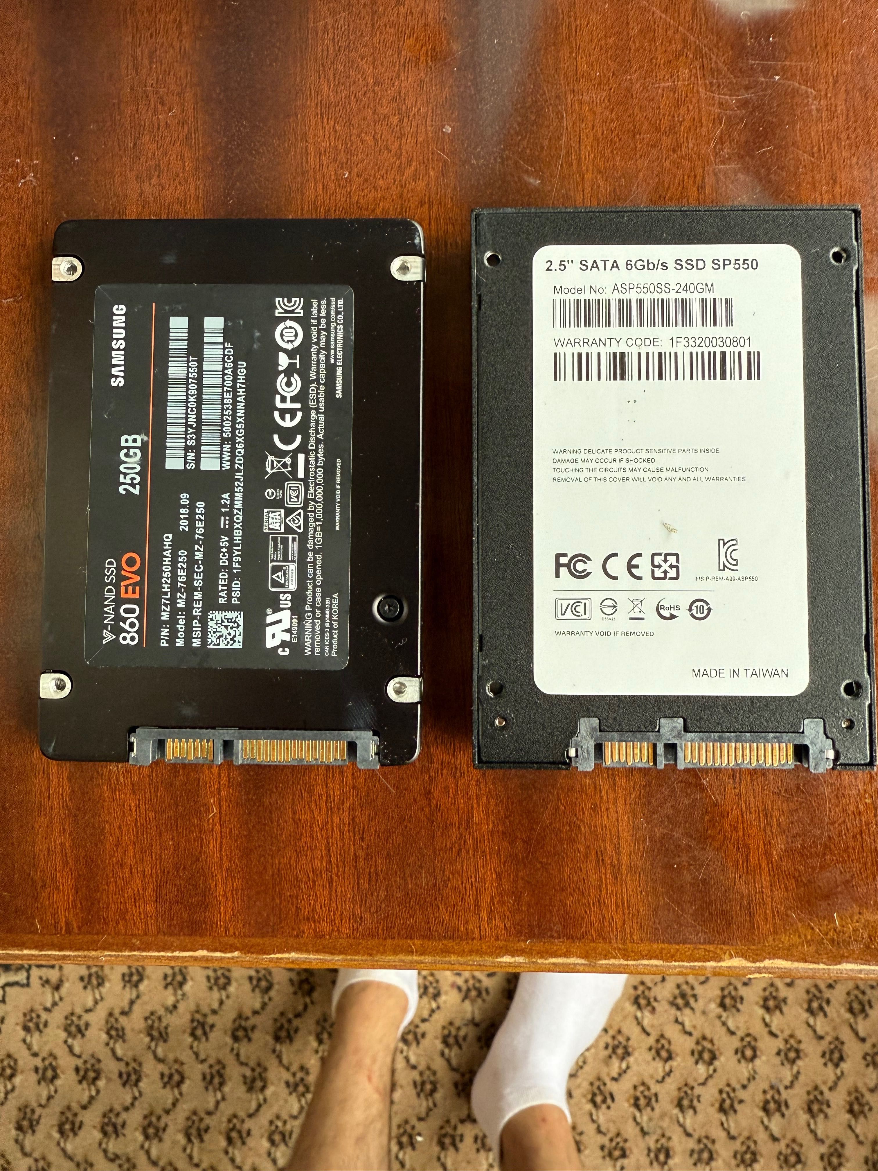 Продавам SSD SAMSUNG EVO 860