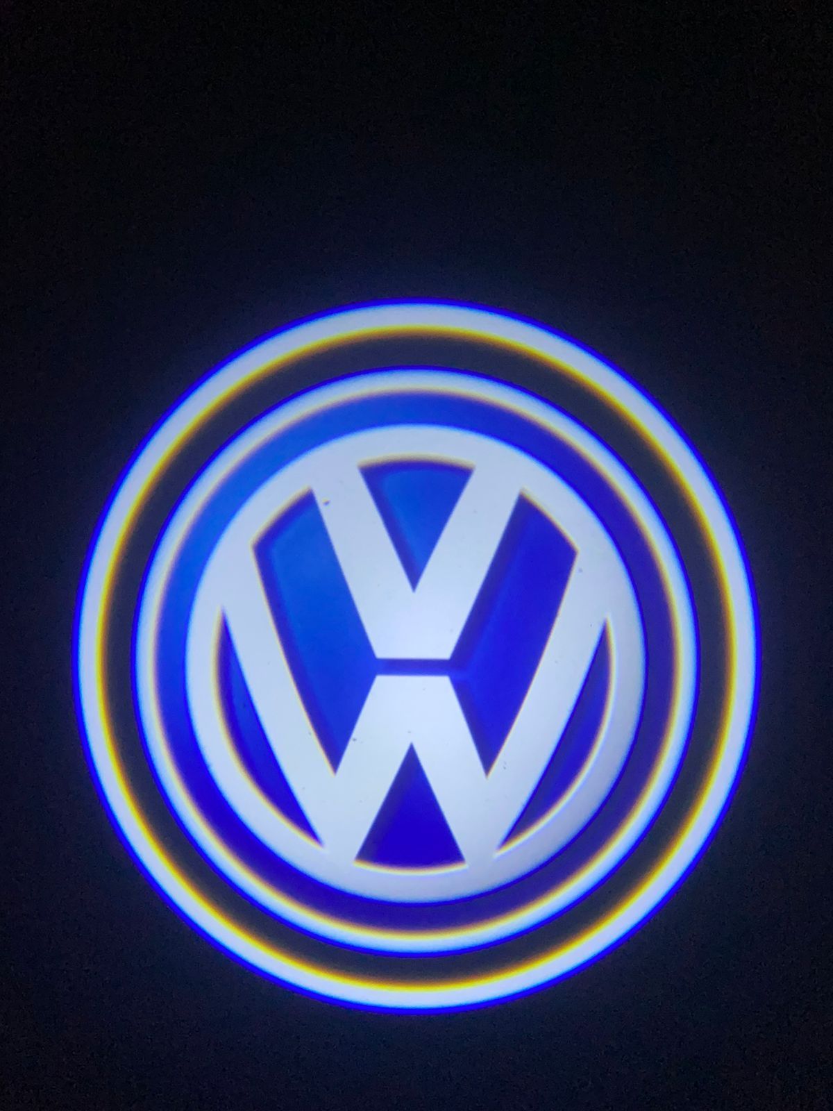 Подсветка дверей логотип