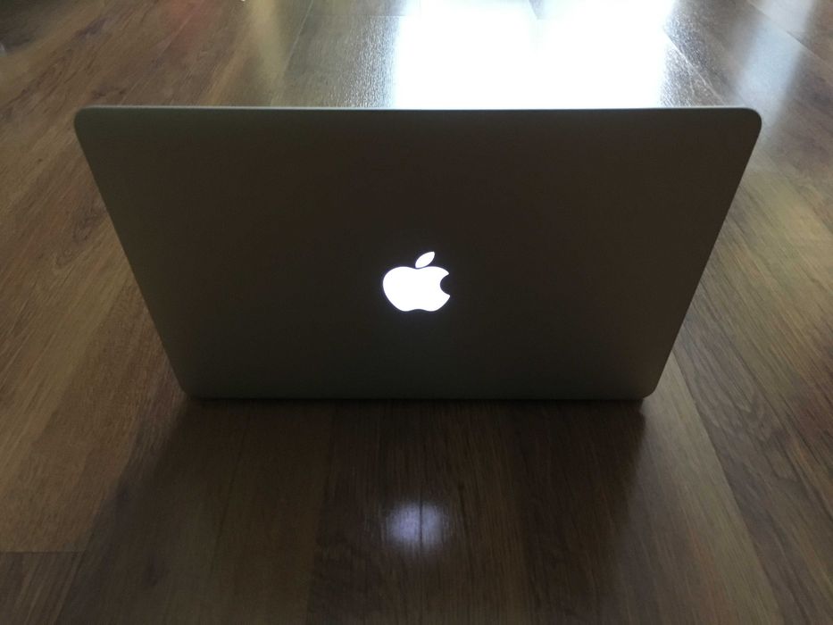 13.3' Core i5 Apple MacBook Air 2015 4GB RAM/128GB SSD/Бат 8 ч