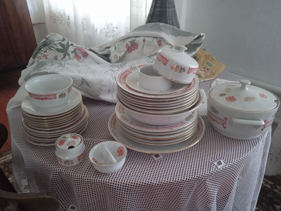 Столовая посуда.