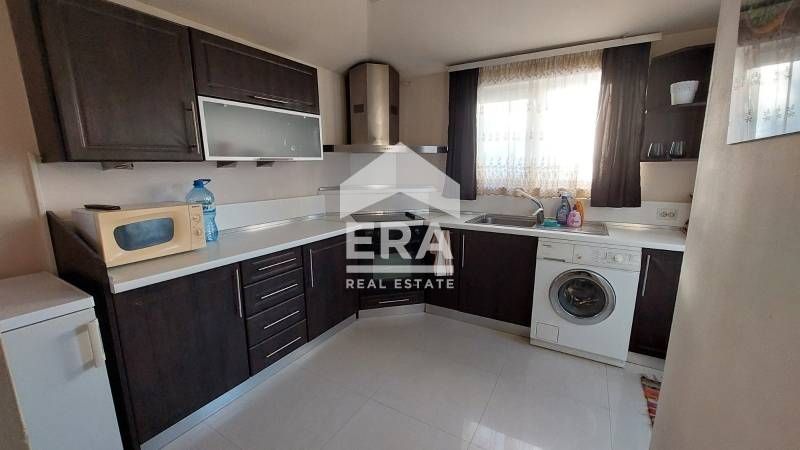 Двустаен обзаведен апартамент в жк ЛК Тракия град Варна