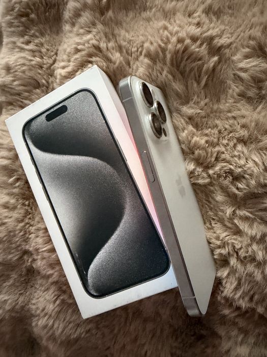 iPhone 15 Pro , liber de rețea