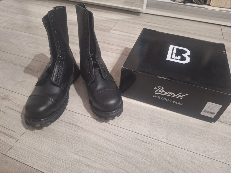 Кожени ботуши BRANDIT PHANTOM 14 дупки. Черни