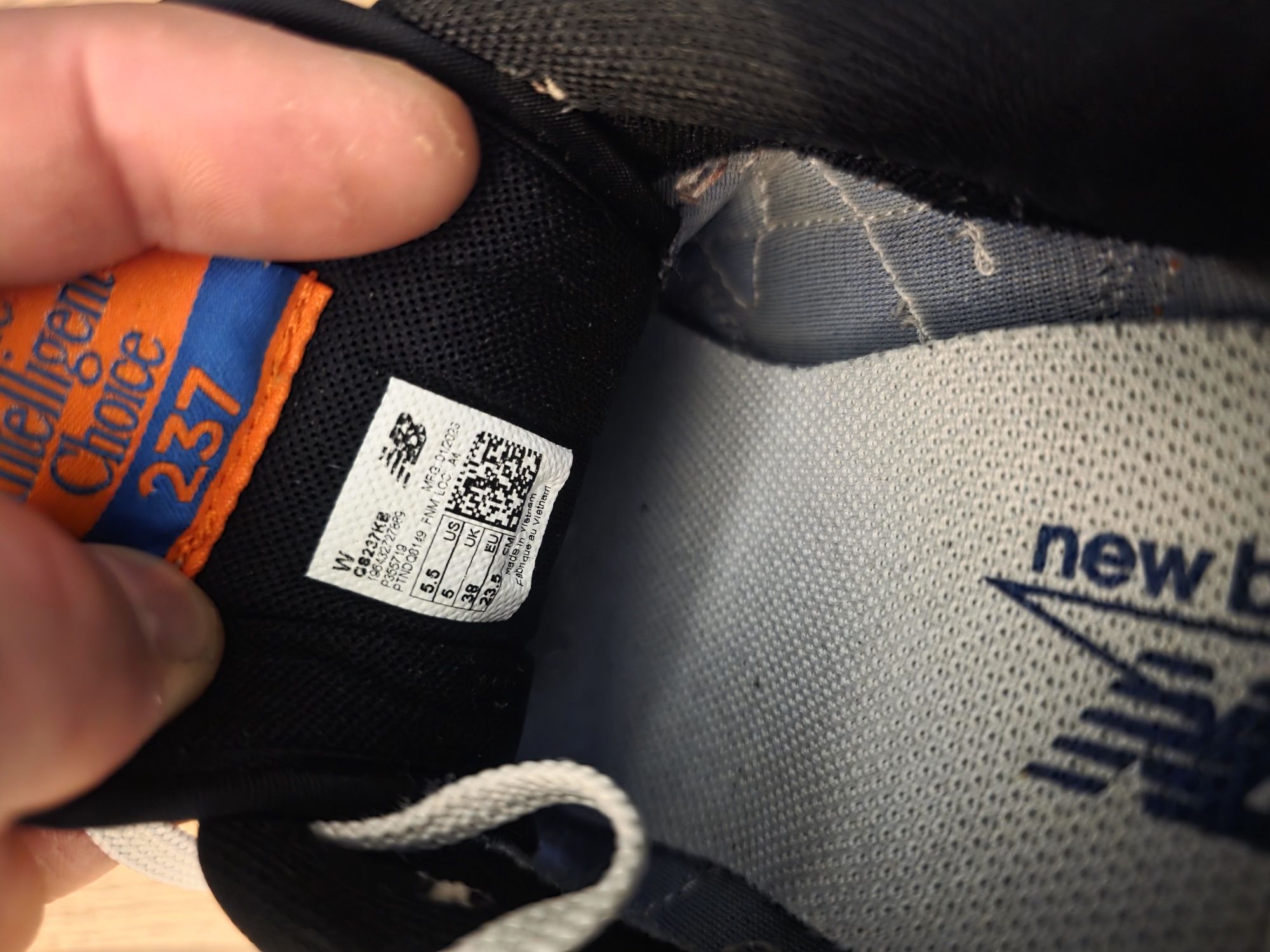 Дамски маратонки New Balance 327