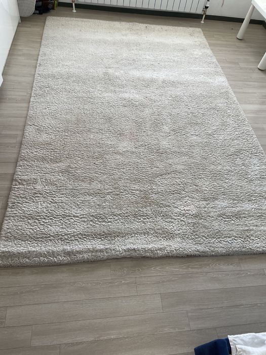 Ковер турецкий махер белый красиый пушистый берите можно в десткой пос