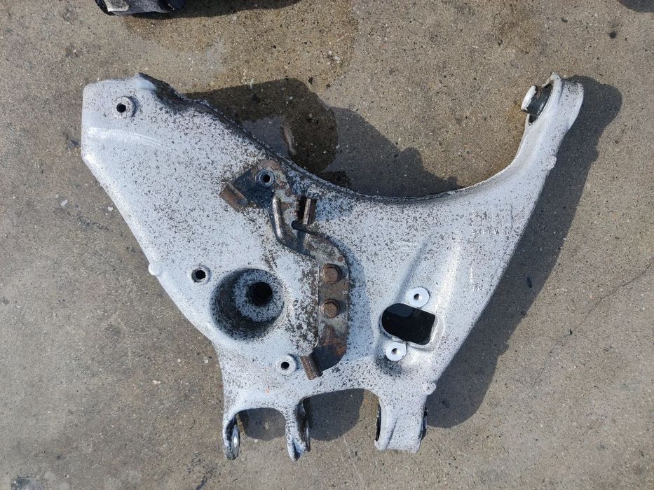 Brat trapez suspensie spate stanga dreapta Seat Exeo Audi A4 B6 B7  Cod: 8E0505312 11 / 03437281