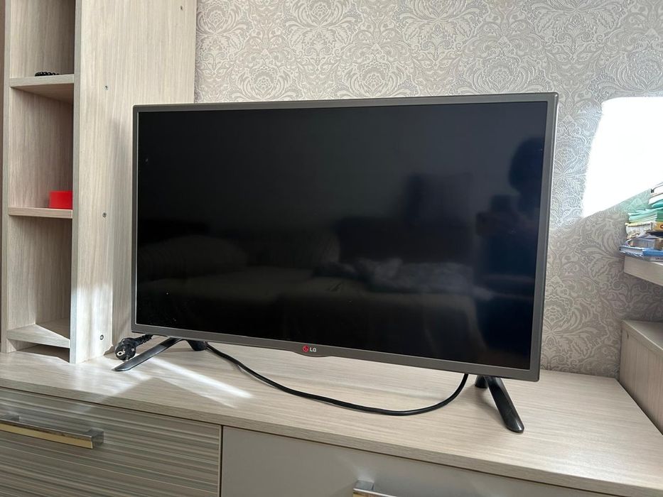 Продам телевизор LG