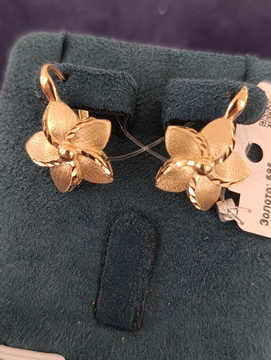 Тилла зирак, Золотые серьги, Проба 585,