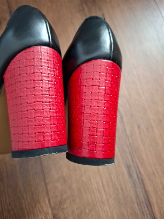 Pantofi negri piele, marimea 37
