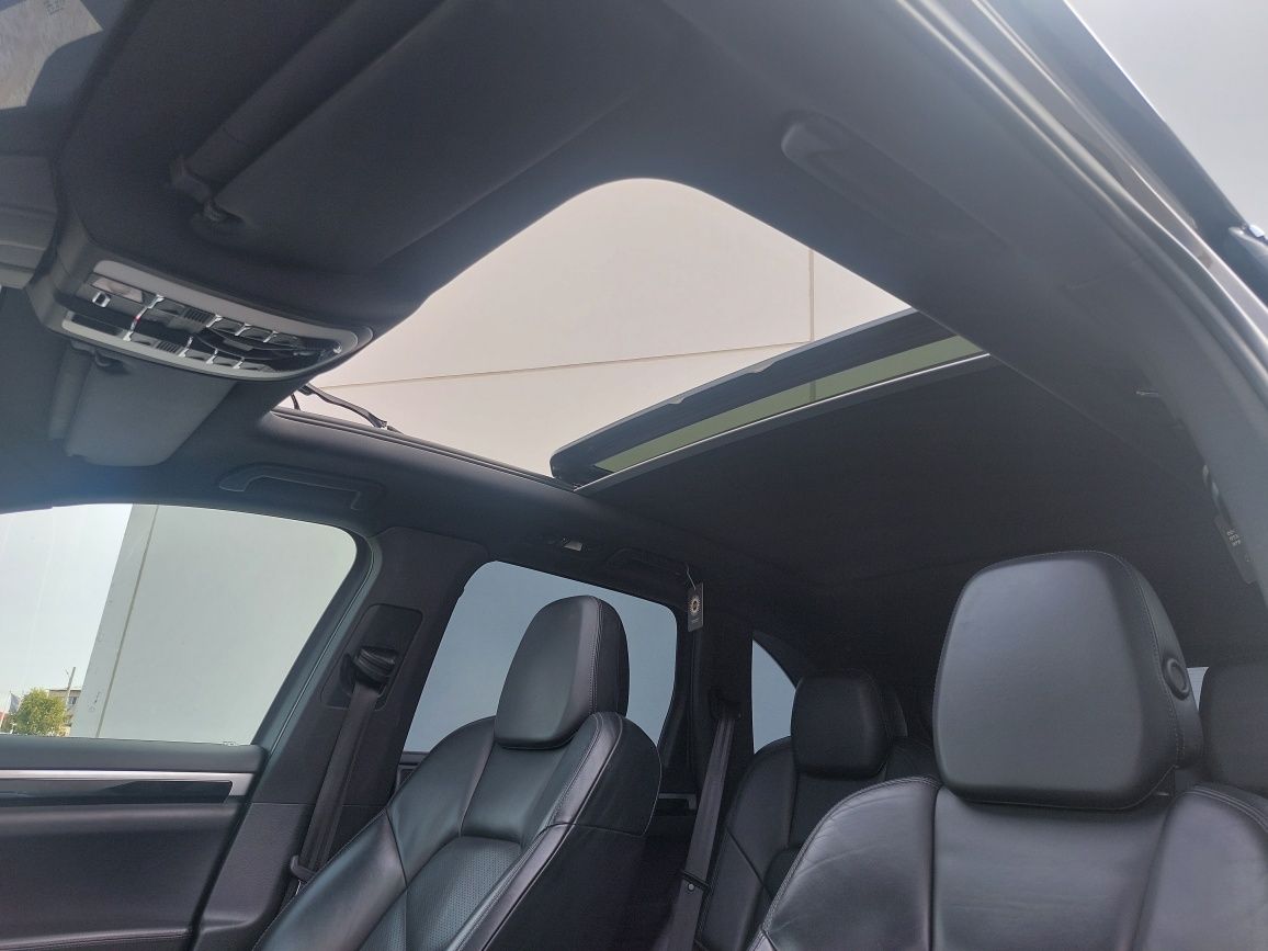 Porsche Cayenne Panoramic GTS Fabricație 2013 3.0d