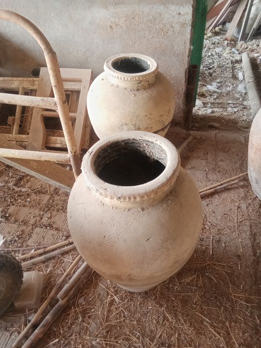 Xum kamida 90 yillik sotiladi butun yaxshi saqlangan