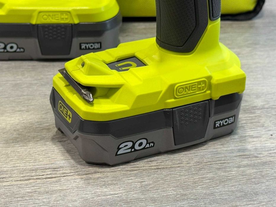 Комплект винтоверти RYOBI R18ID2/ R18PD3 със зарядно