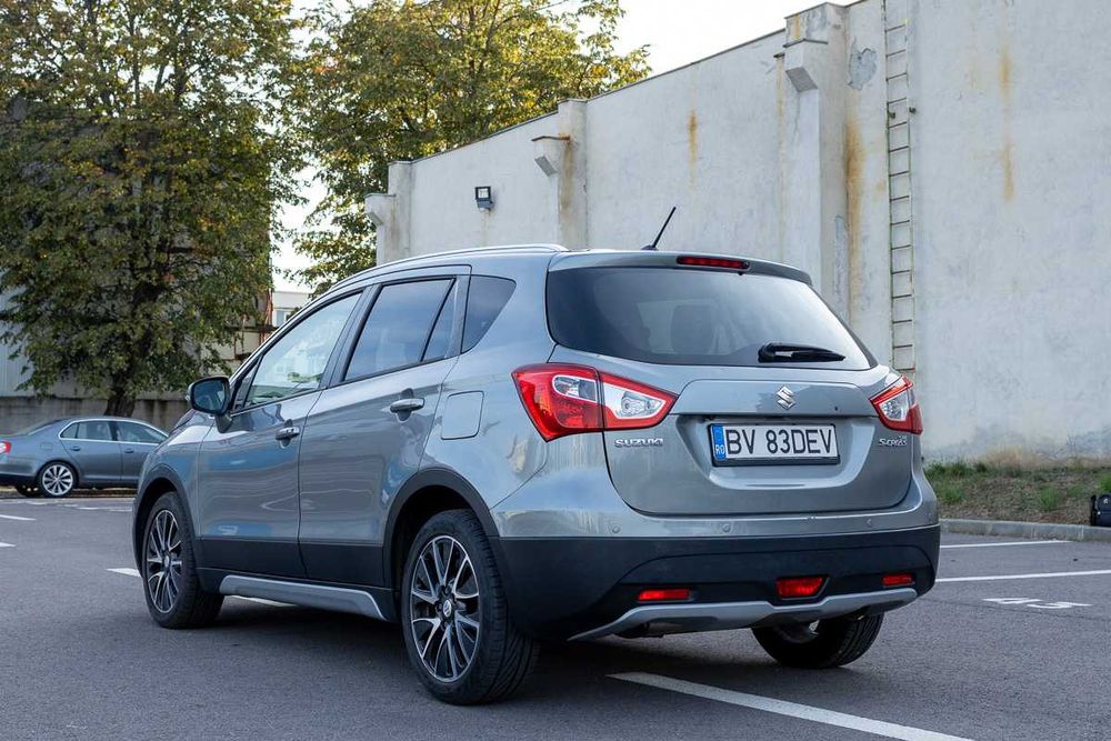 Suzuki SX4 1.6 118 CP Automată 4x4 – Trapa, Navigație, CarPlay