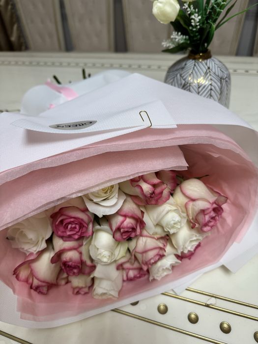 Продам цветы Раза 17 штук 8000