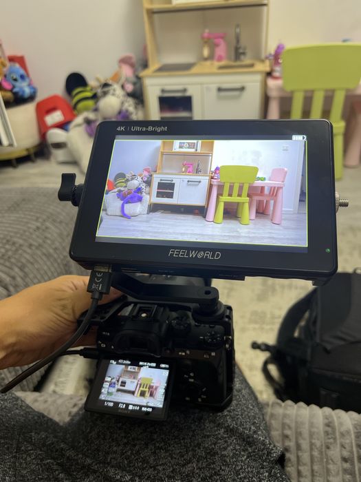 Monitor FeelWorld 4k 7 inch touch screen on camera