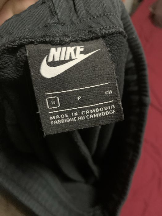 Pantaloni nike negri