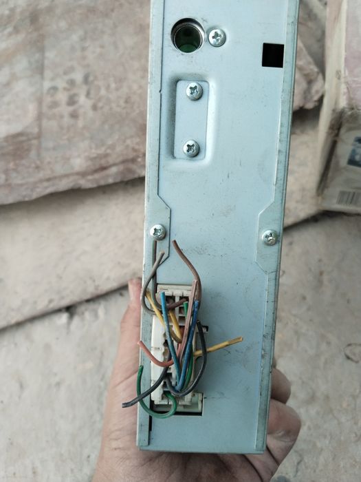 Pioneer magnitafon yengi