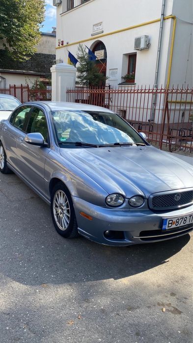Jaguar X-Type de vanzare