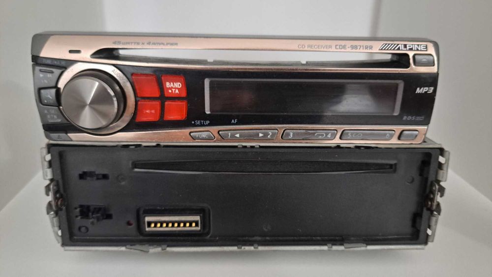 Casetofon auto Alpine cde 9871rr