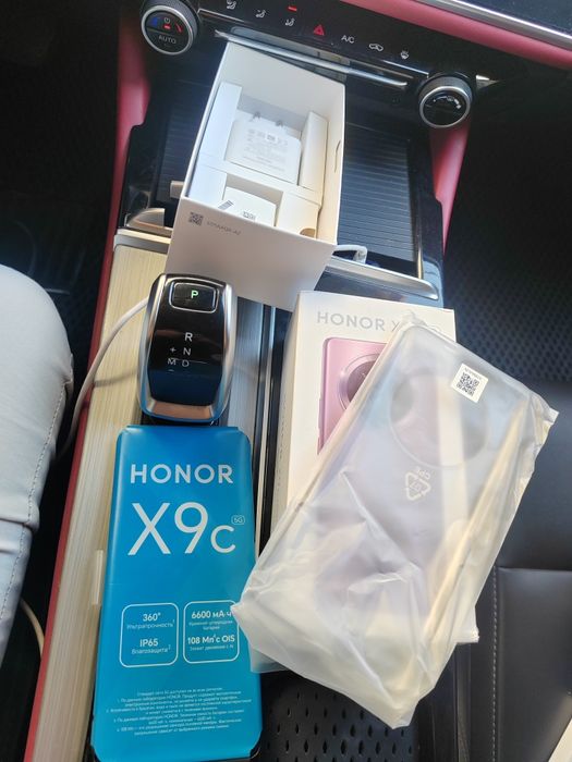 srochni sotiladi HONOR X 9 C 5G 12.256  YANGI 4 KUN BULDI OLGANIMGA