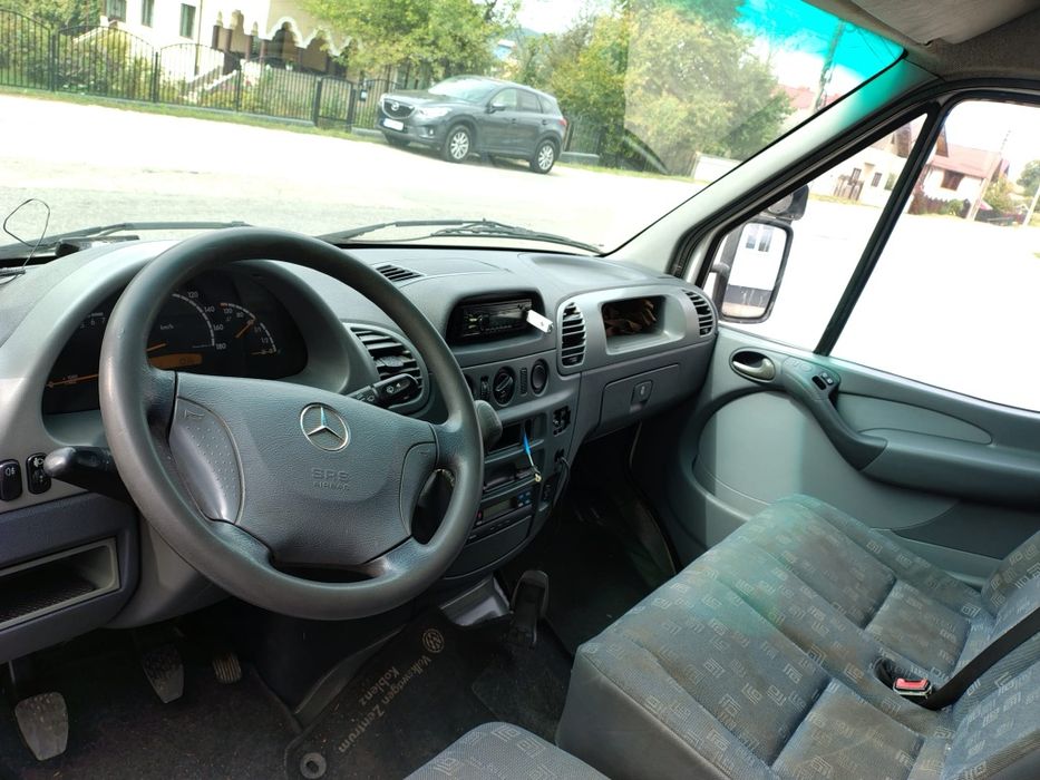 Vând Mercedes sprinter