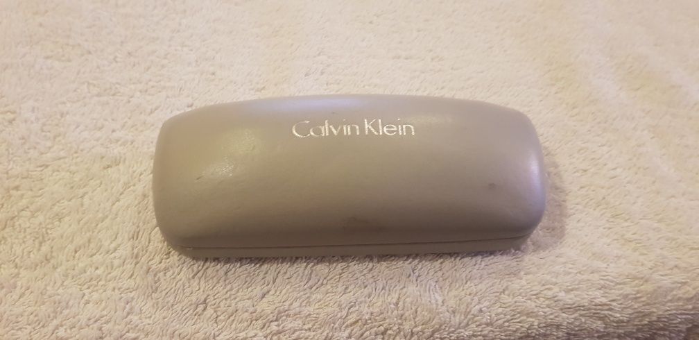 Ochelari de vedere marca CALVIN KLEIN , în stare ff bună