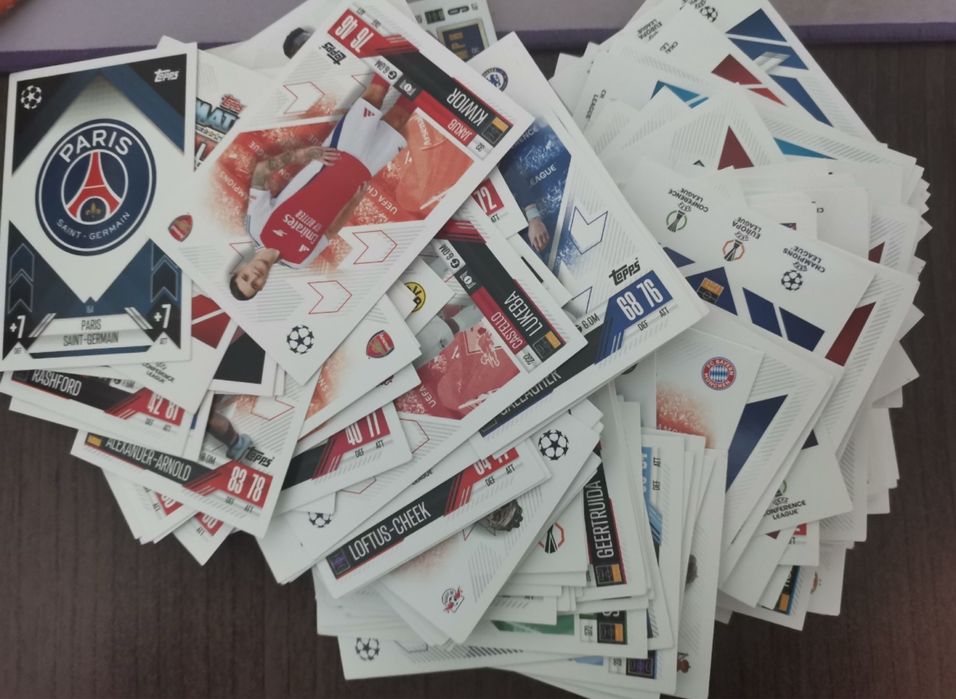 Карти на match attax 24/25